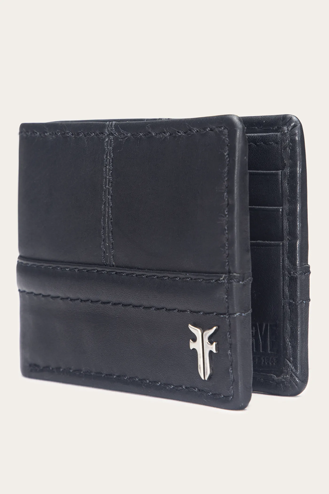 Frye Nash Bifold W/ Foldout Cc Black