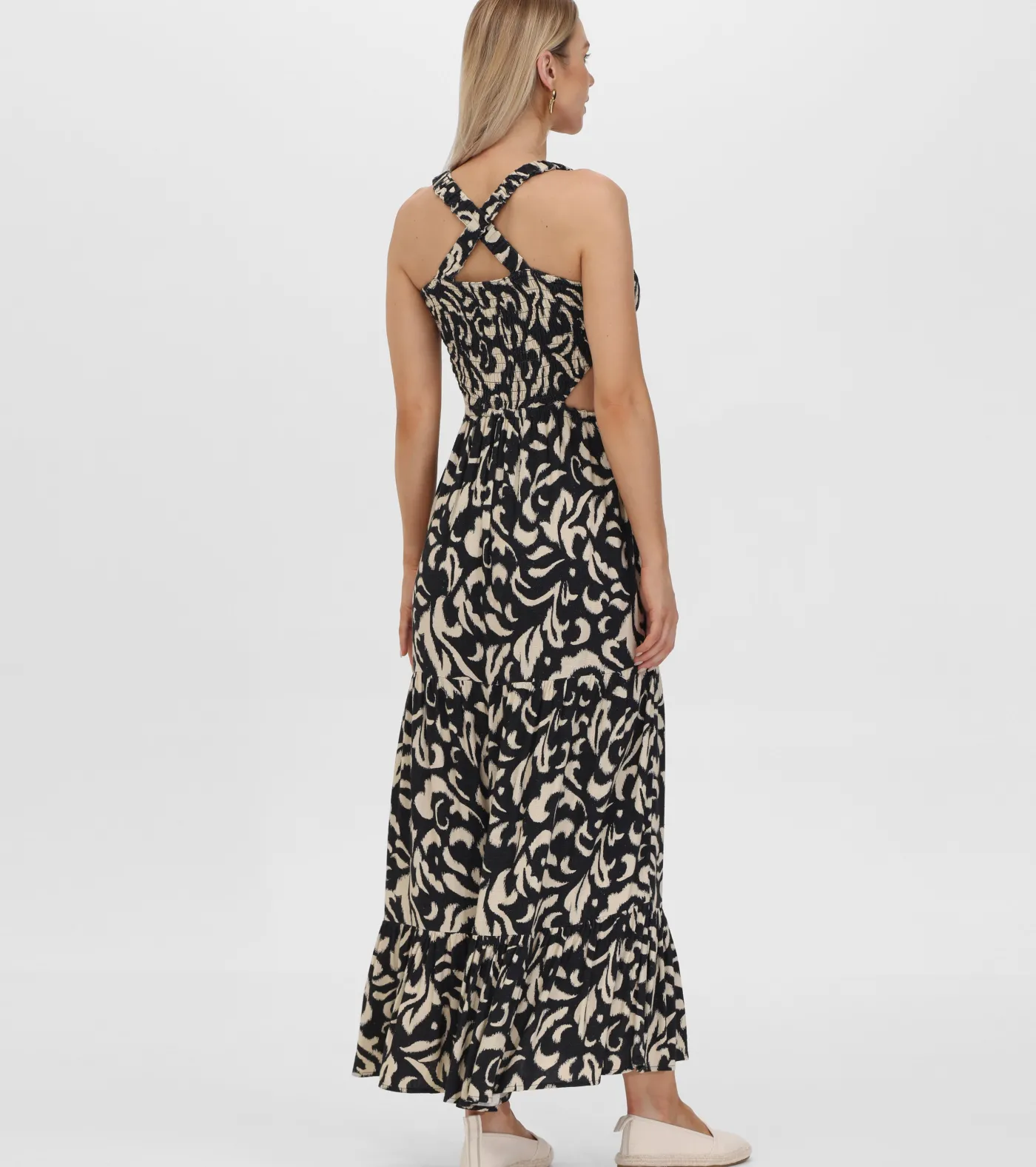 New Frye Smocked Cut Out Maxi Dress Black Beauty Combo